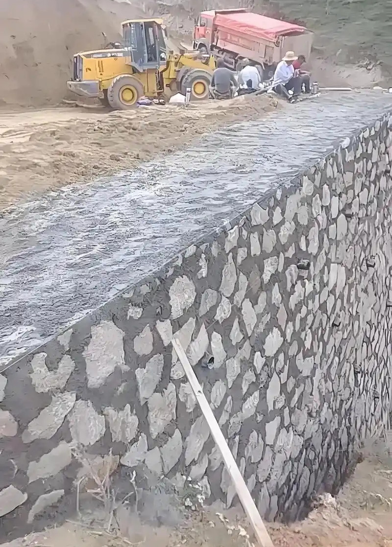 承德平泉边坡加固